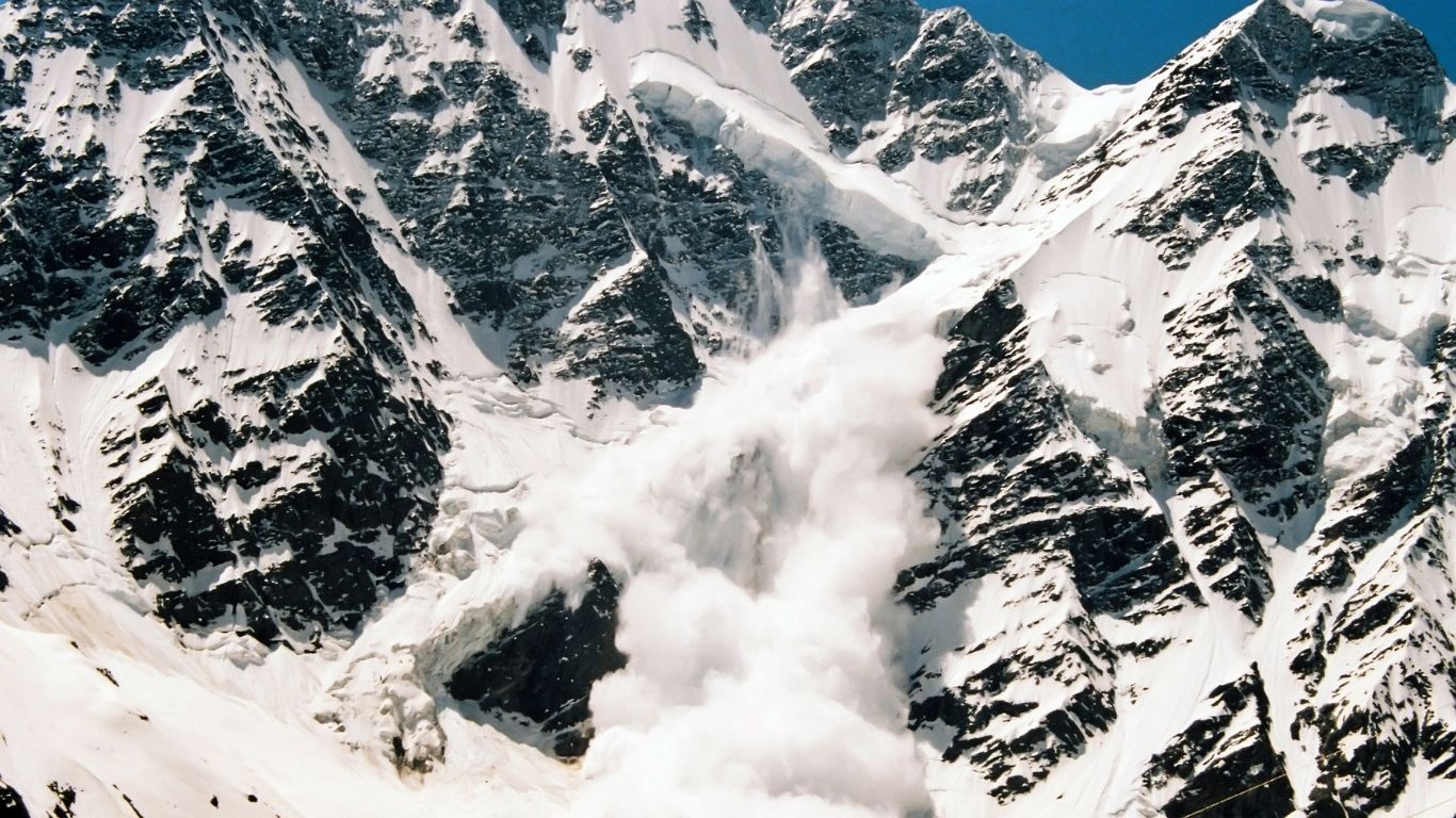 Manaslu Avalanche